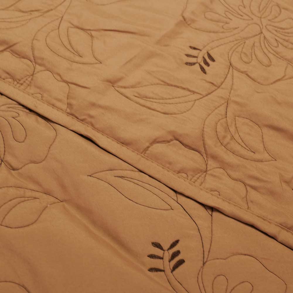 Warm Beige Floral Retreat Double Bed Cover with Pillow Case Set