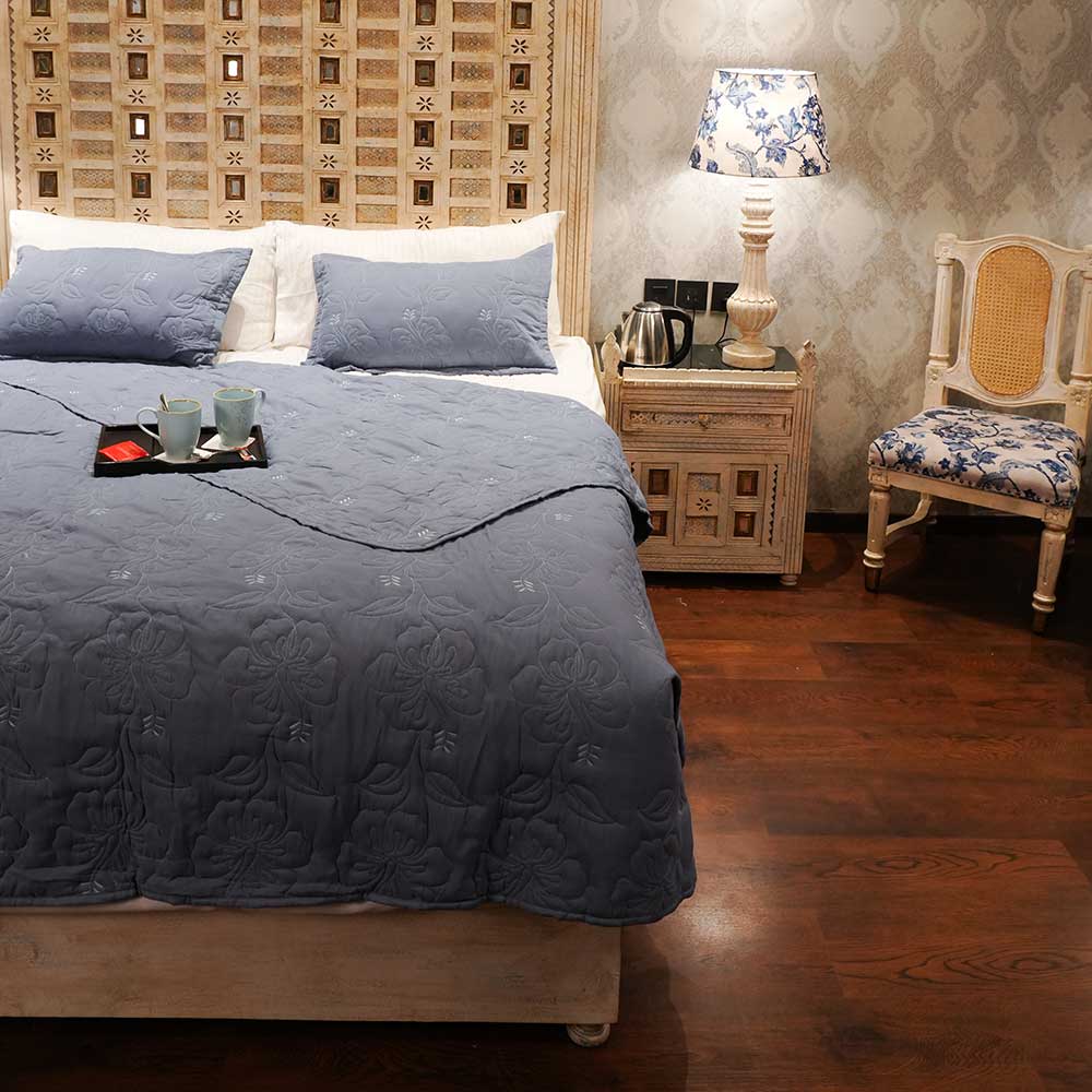 Floral Elegance in Grey Double Bed Cover with Pillow Case Set